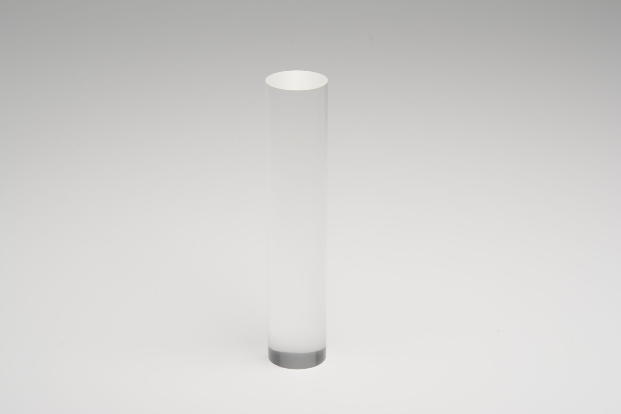PLEXIGLAS-Rundstab-LED-XT-0E012-XL PLEXIGLAS® XT LED, Rundstab Farblos 0E012 XL – Bild 1