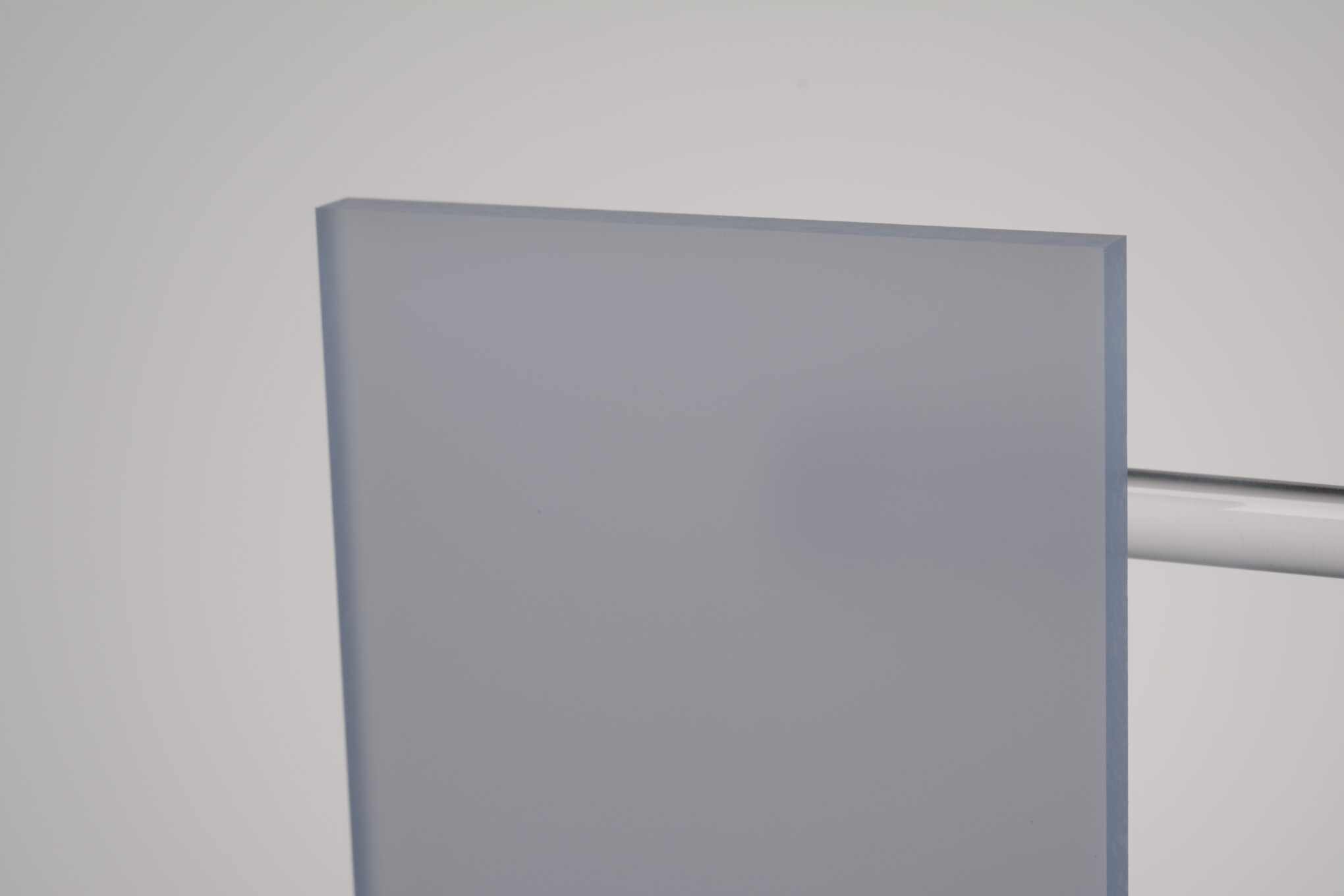 PLEXIGLAS-Satinice-Ice-Blue-5H03-DC PLEXIGLAS® GS Satinice, Ice Blue 5H03 DC, matt – Bild 1