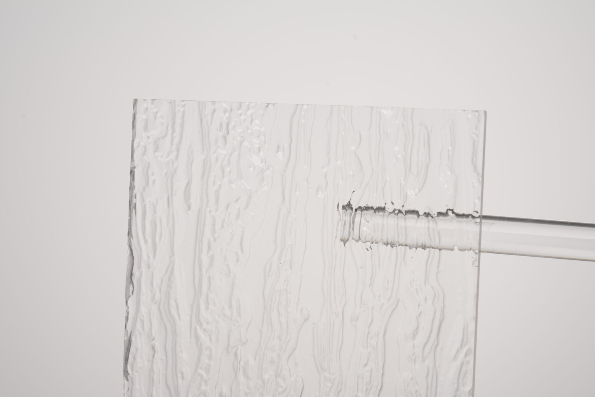 PLEXIGLAS-Textures-Farblos-0A000-B PLEXIGLAS® XT Textures, Farblos 0A000 B, Borke – Bild 1
