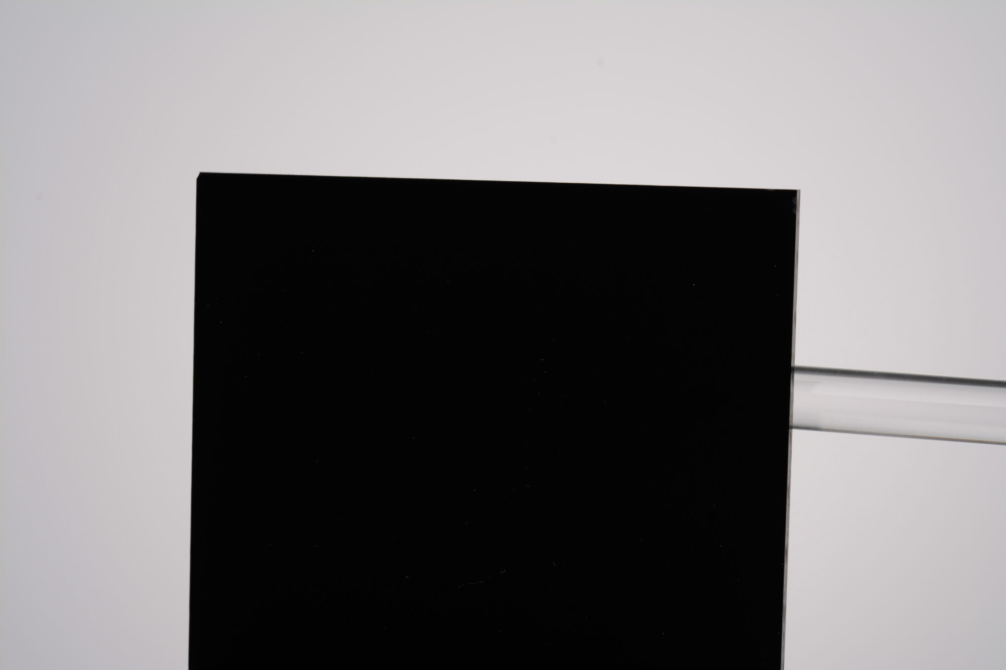PLEXIGLAS-XT-proTerra-Schwarz-9M806-RC PLEXIGLAS® XT proTerra, Schwarz 9M806 RC, recycled – Bild 1